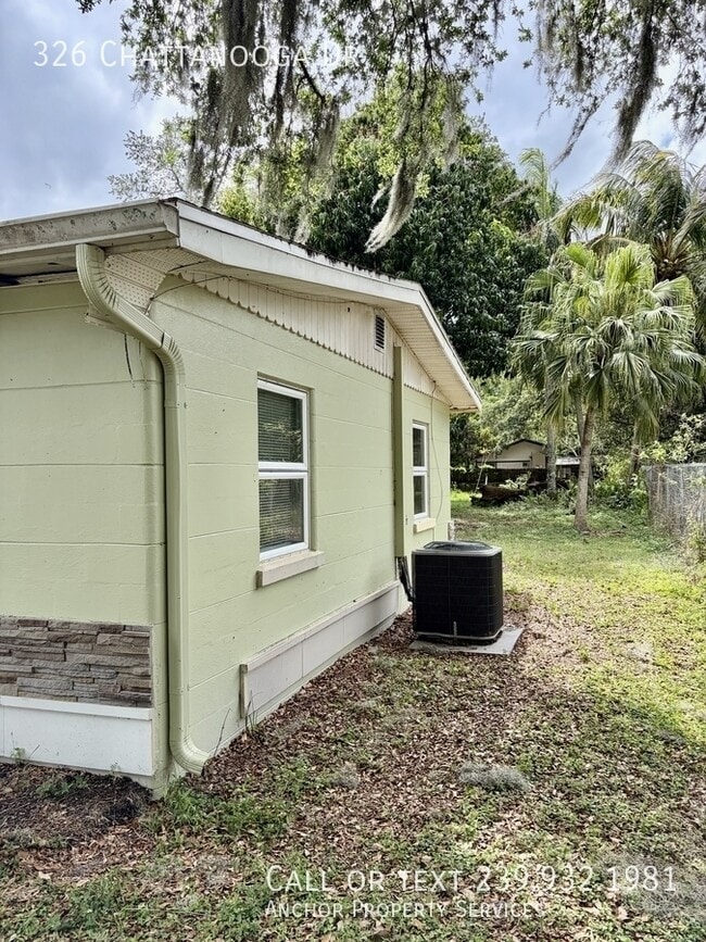 Building Photo - 326 Chattanooga Dr