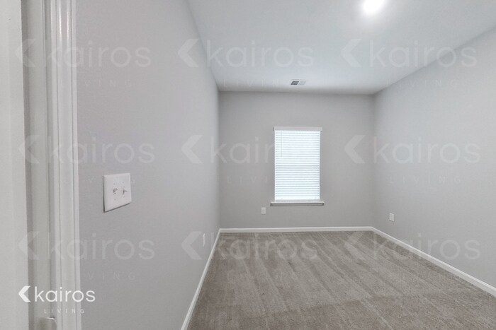 Building Photo - 108 Mayflower Cir