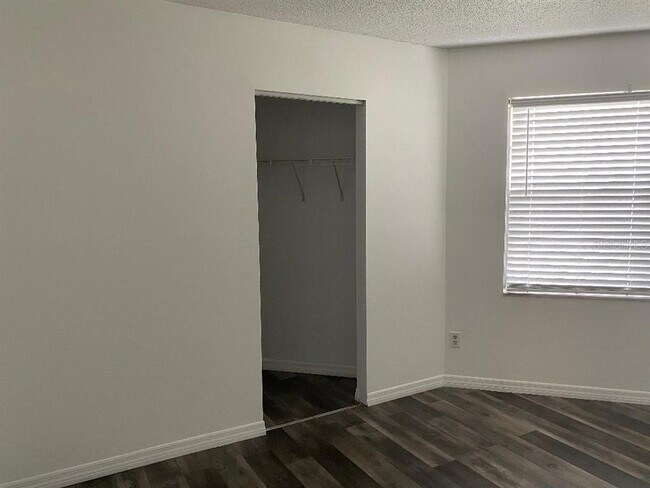 Building Photo - 3990 Atrium Dr