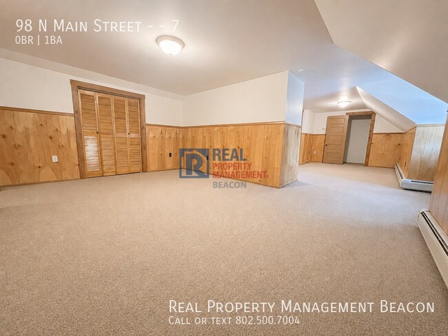 Building Photo - 98 N Main St