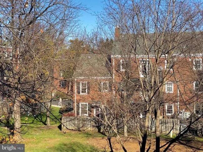 Building Photo - 4817 31st St S