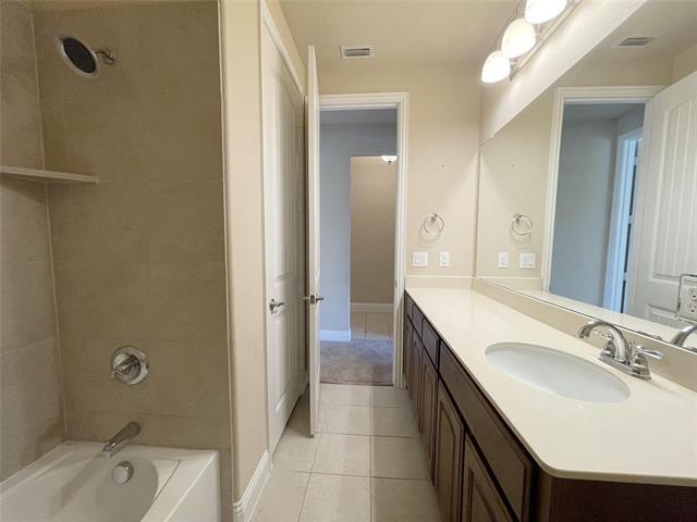 Building Photo - 4504 Mimosa Dr