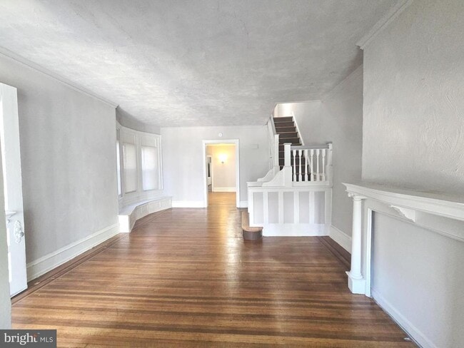 Building Photo - 5222 Webster St