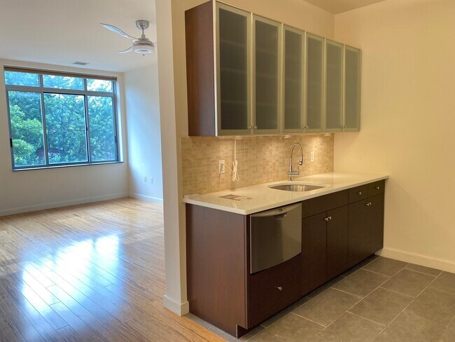 Building Photo - 25 McWilliams Pl