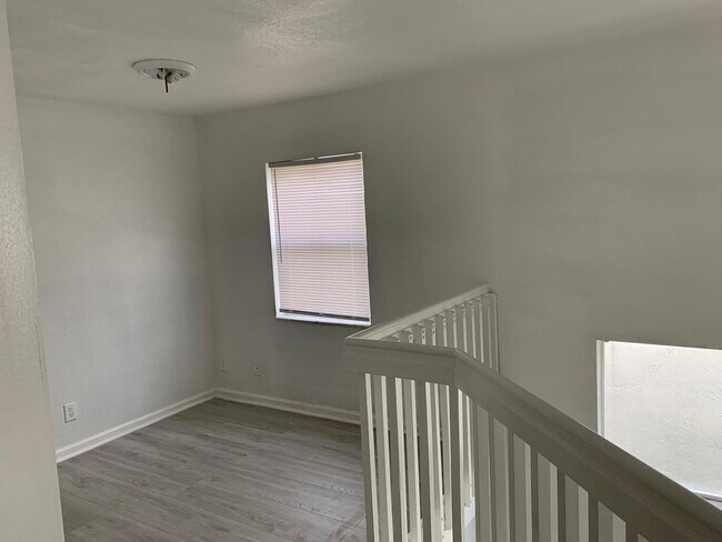 Building Photo - 1101 Center Stone Ln