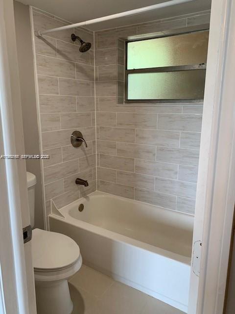 Building Photo - 9470 Live Oak Pl