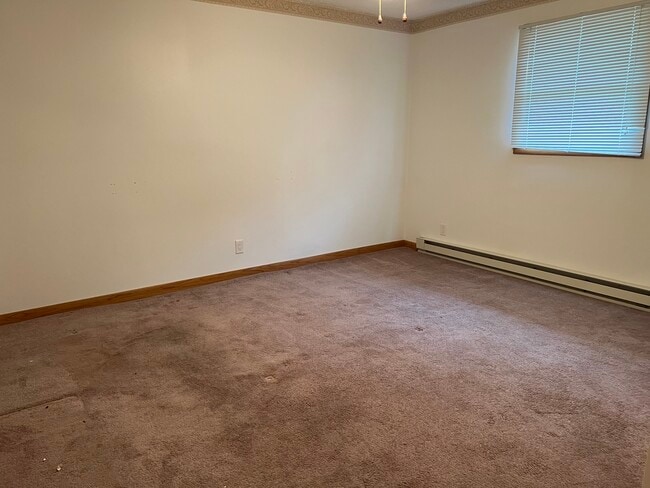 Building Photo - 532 West St