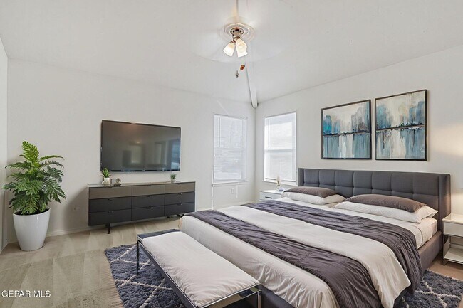 Building Photo - 3744 Tierra Isela Dr