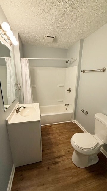 Building Photo - 5601 E 31st St