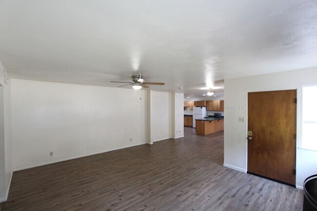 Building Photo - 3409 Pima Dr