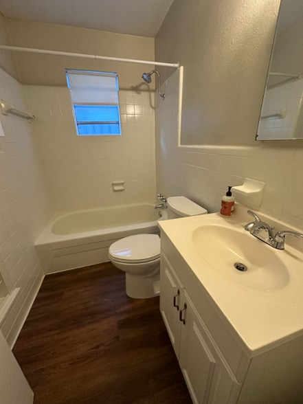 Building Photo - 6205 Oram St