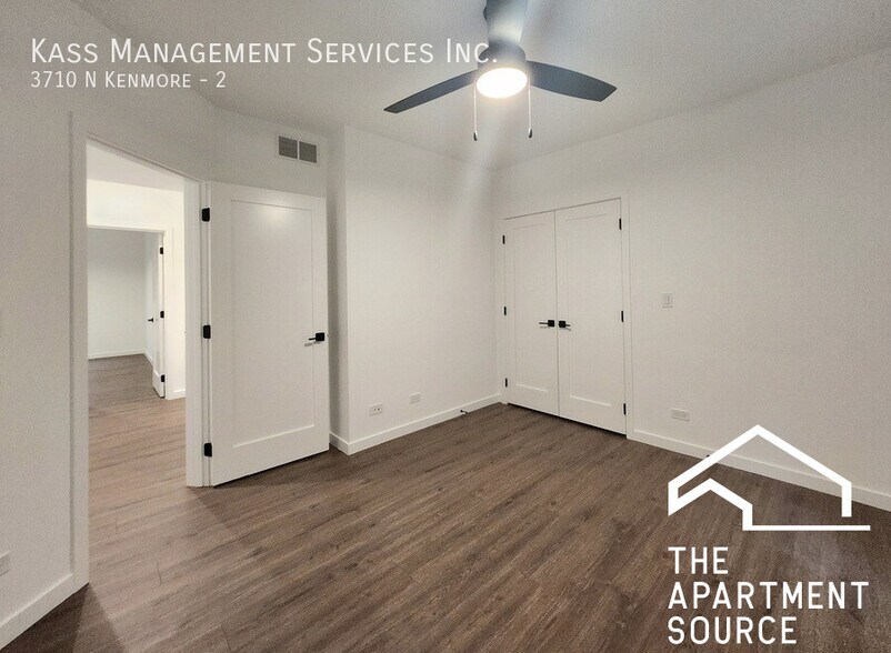 Building Photo - 3710 N Kenmore Ave