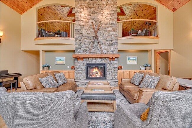 Building Photo - 7 Cliffside Dr