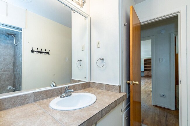 Building Photo - 3104 49th St