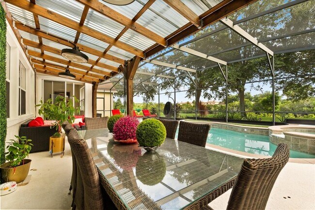 Building Photo - 10148 Malpas Point