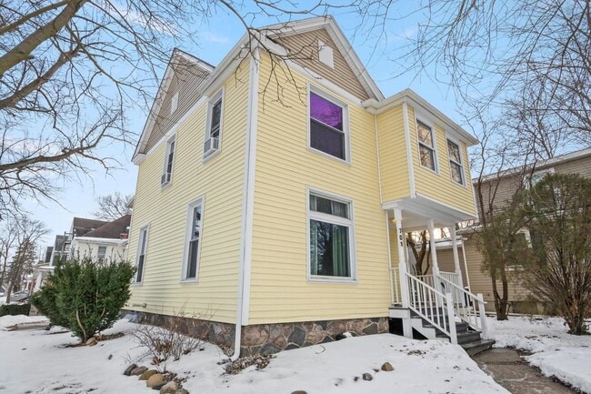 Building Photo - 701 Washtenaw Ave
