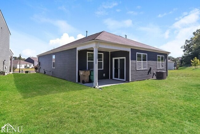 Building Photo - 2216 Carefree Ln