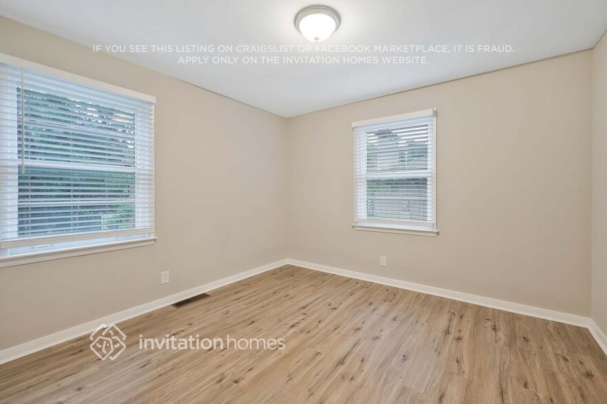 Building Photo - 2817 Dunmore Dr
