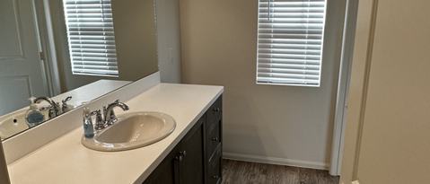 Building Photo - 215 Silver Fir Ct