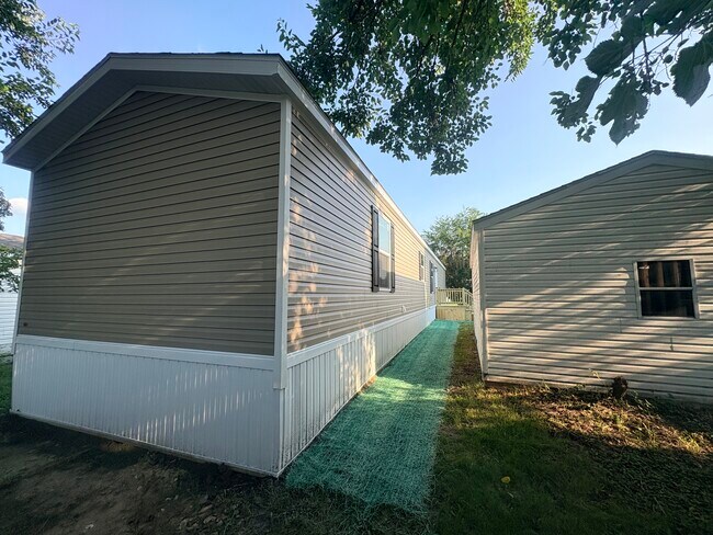 Building Photo - 308 Autumn Park Dr