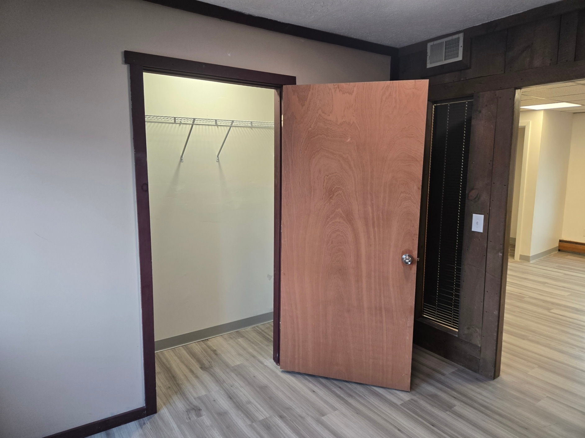 Large closets - 87 Essex St