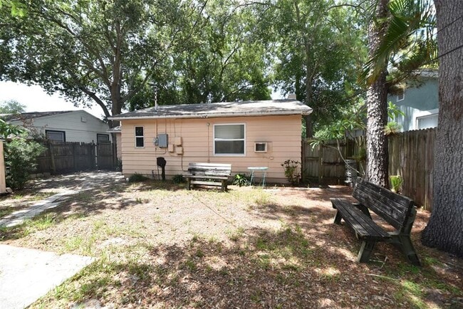 Building Photo - 761 51st Ave N