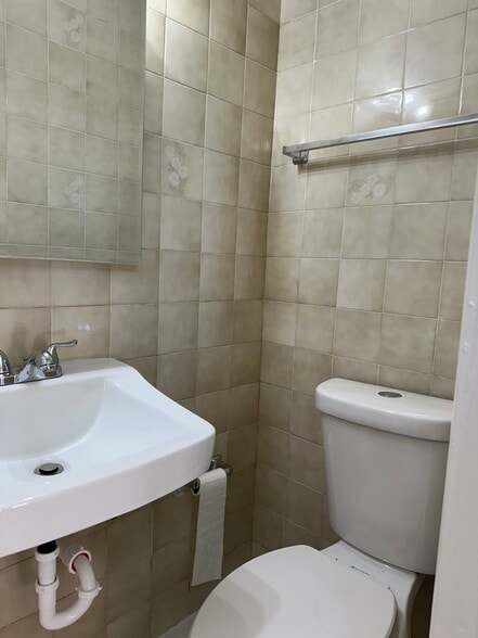 Building Photo - 4360 SW 2nd Ter