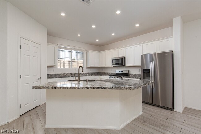 Building Photo - 8045 Skye Foxx St