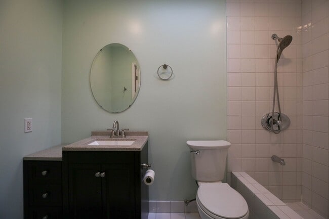 Building Photo - End Unit Townhome with Private Patio
