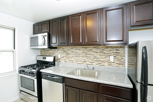 Interior Photo - Hammel Gardens