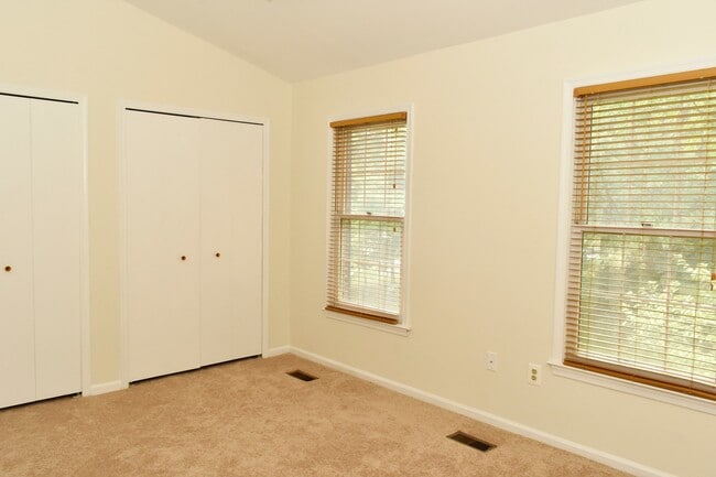 Building Photo - Burtonsville, MD