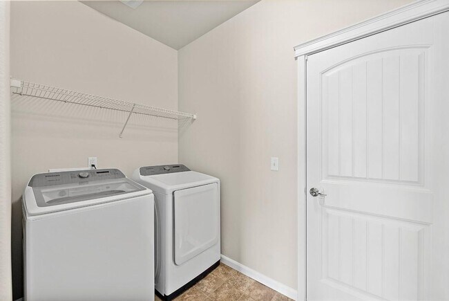 Building Photo - Bright & Spacious 4 Bedroom Home in Yelm f...
