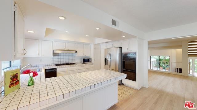 Building Photo - 1470 Palisades Dr