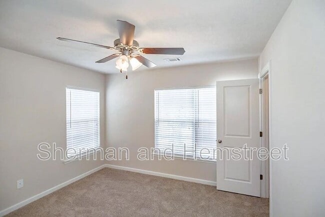 Building Photo - 302 Joiner Cir