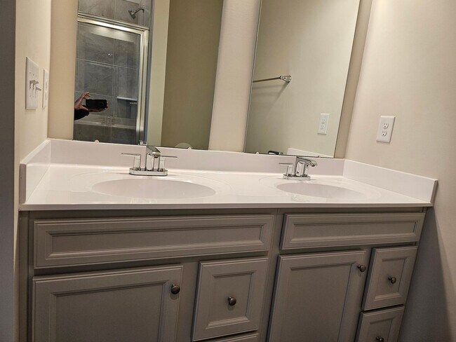 Building Photo - Brand new 3BR Townhome in Charlotte