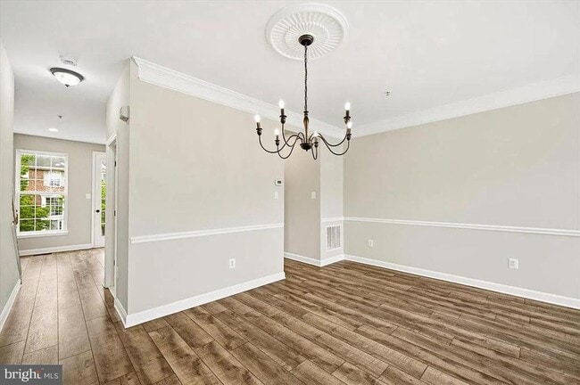 Building Photo - 3706 Singleton Terrace