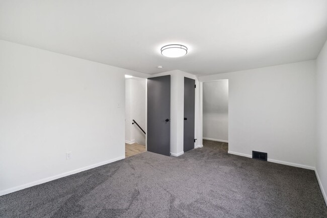 Building Photo - Stunning 3 bedroom home in Duquesne availa...