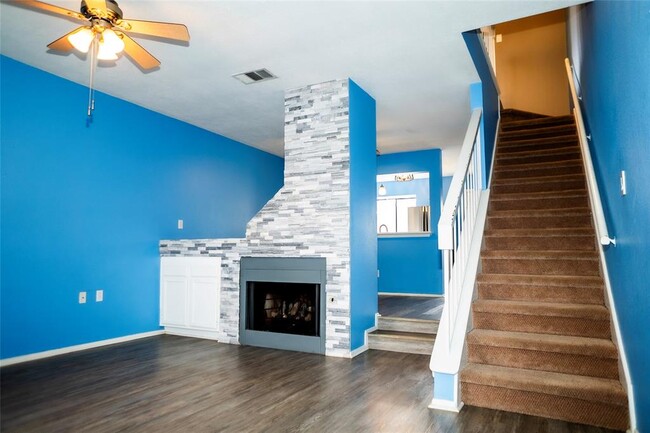 Building Photo - 11901 Swearingen Dr