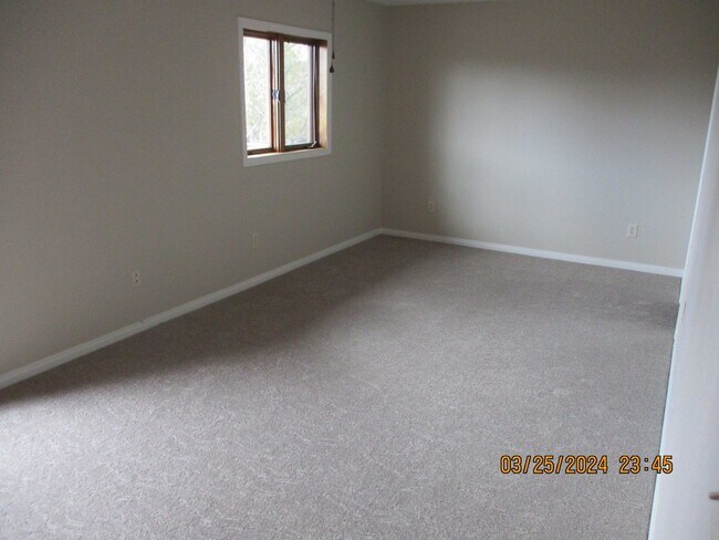 Building Photo - 2000 W Willis