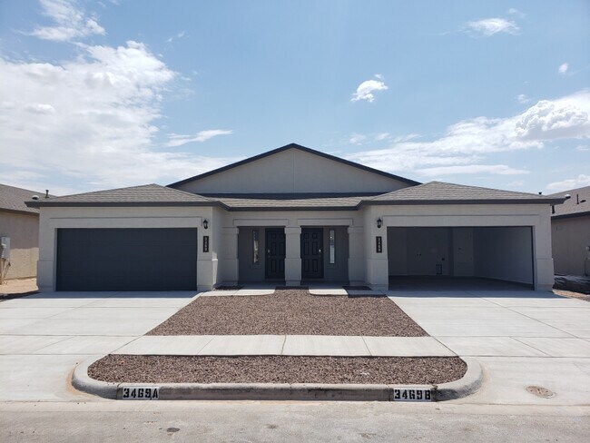 Building Photo - 3469 Dana Grey