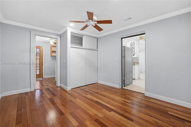 Building Photo - 801 N 70th Ave