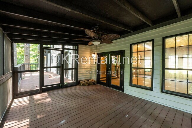 Building Photo - 2133 Cooper Way