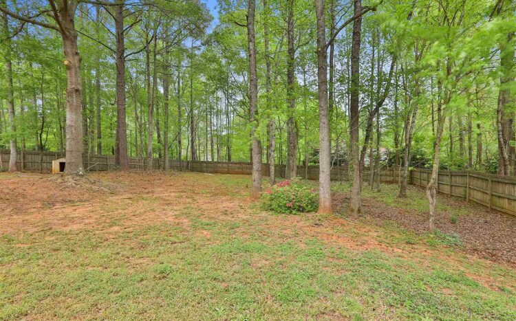 Building Photo - 18 Happy Valley Estates Dr