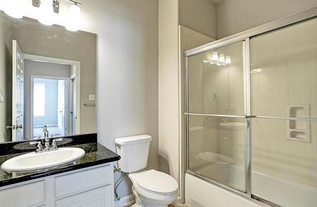 Building Photo - 2034 Marchwood Manor Dr