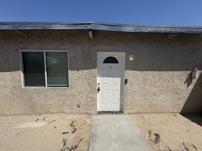 Building Photo - 3723 El Dorado Blvd