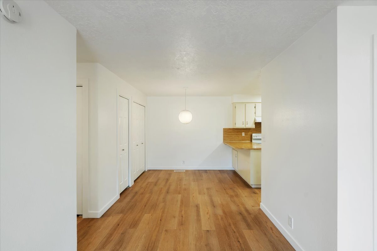 Building Photo - 263 W Garden Park Dr