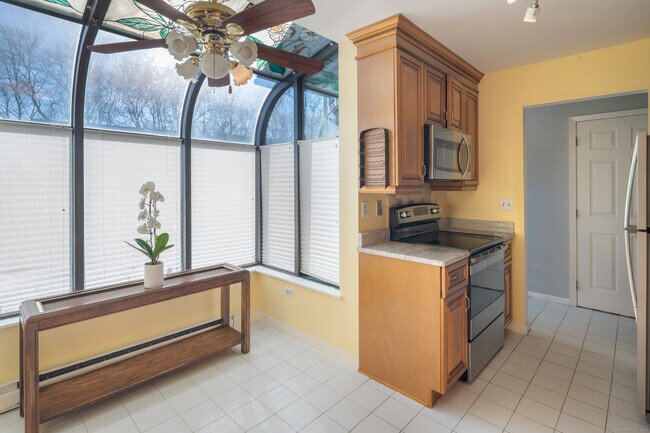 Building Photo - 123 Old Belden Hill Rd