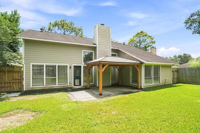 Building Photo - 15907 Spring Forest Dr