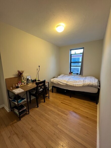 Building Photo - 214 Hanover St