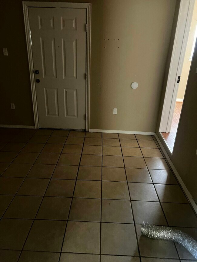 Building Photo - 1907 Belmont Ave